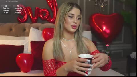 AnnieStyles online show from 02/12/25, 05:15