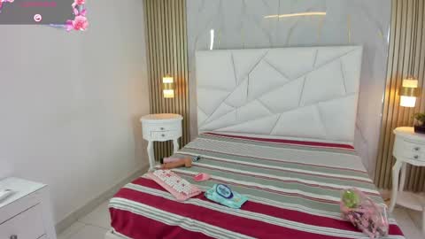 Snapshot of annigarcya chatting on 04/11/26, 12:31 SEXY ANNI online show from 04/11/26, 12:31