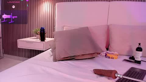 ANNIE  online show from 03/20/26, 08:25