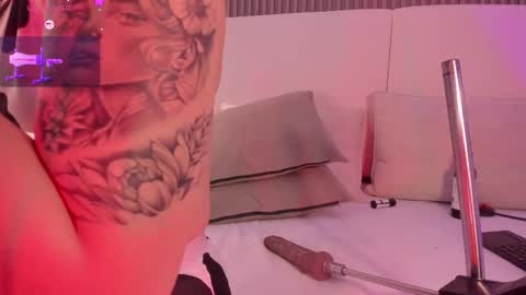 ANNIE  online show from 03/25/26, 09:10