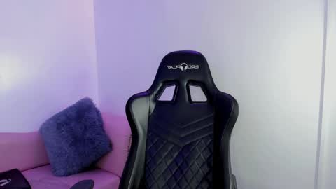 Annie Evans  online show from 01/27/25, 01:52