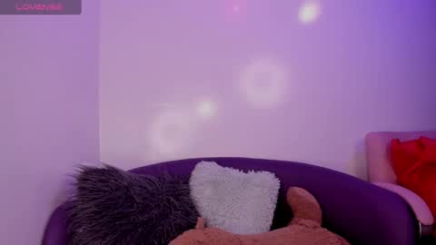 Annie Evans  online show from 10/20/25, 02:50