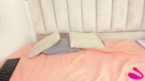 Annie Queen online show from 10/09/25, 02:53