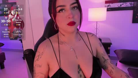 Snapshot of annikamerliahh_ chatting on 02/08/25, 11:55 Annika online show from 02/08/25, 11:55