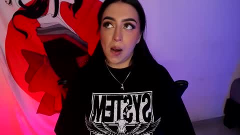 Snapshot of annikamerliahh_ chatting on 10/22/25, 12:33 Annika online show from 10/22/25, 12:33