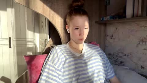 Kira online show from 03/19/26, 12:53