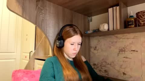 Kira online show from 04/07/26, 07:31