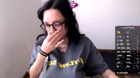 Gaby 3 online show from 11/30/25, 03:05