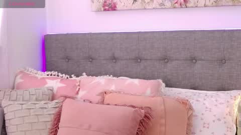 Antonella Lee online show from 05/26/26, 06:04