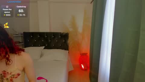 Anntonia Woods  online show from 02/06/25, 02:37