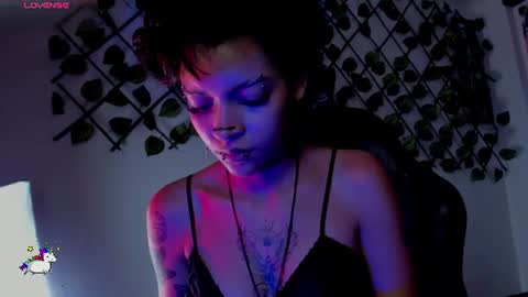 Snapshot of anny_kiitty_ chatting on 07/18/26, 01:54 Anny online show from 07/18/26, 01:54