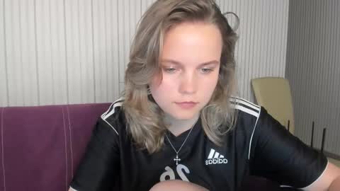 Snapshot of anny_love_you chatting on 09/14/25, 07:07 anny_love_you online show from 09/14/25, 07:07