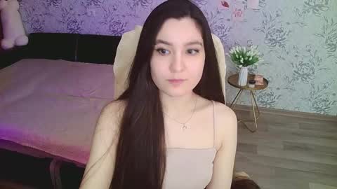 Snapshot of anny_shine chatting on 02/15/25, 02:26 Annie online show from 02/15/25, 02:26