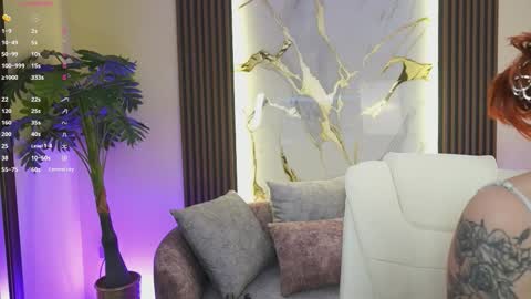 Snapshot of annybuny chatting on 09/09/25, 12:37 Ana online show from 09/09/25, 12:37