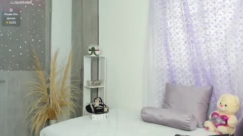 Snapshot of annyeliz chatting on 01/13/26, 06:13 Anny online show from 01/13/26, 06:13