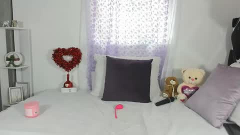 Snapshot of annyeliz chatting on 02/28/26, 06:09 Anny online show from 02/28/26, 06:09