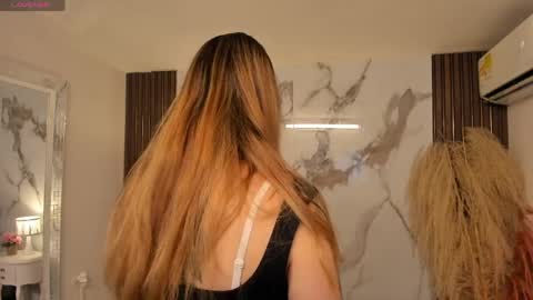 Anny online show from 05/18/26, 08:14