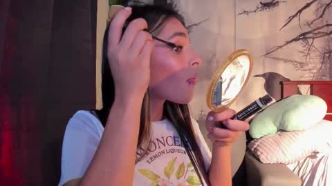 Annyluna online show from 12/15/25, 11:42