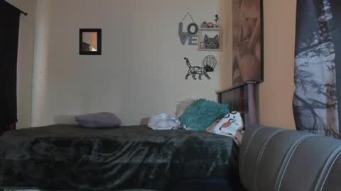 Annyluna online show from 04/08/26, 06:19