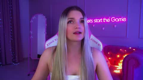 annyraii online show from 12/05/25, 06:26