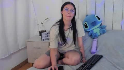 Anny online show from 12/16/25, 11:43