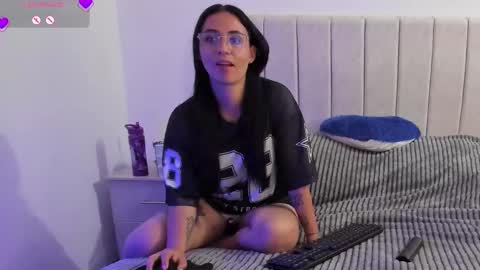 Snapshot of annyroberts_89 chatting on 02/24/26, 11:25 Anny online show from 02/24/26, 11:25