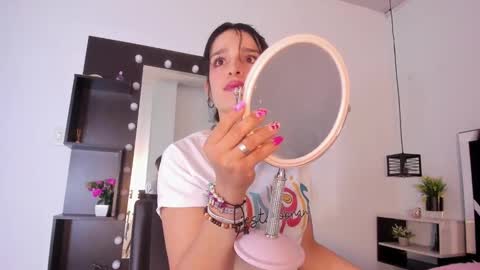 Anny online show from 03/05/25, 12:05