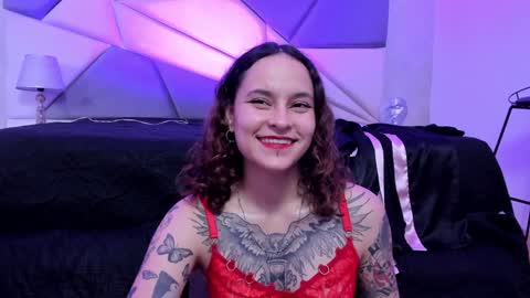 Snapshot of annythomsonn chatting on 12/26/24, 09:04 AnnyT online show from 12/26/24, 09:04