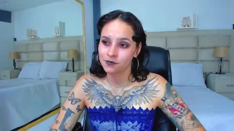 Snapshot of annythomsonn chatting on 09/15/25, 10:54 AnnyT online show from 09/15/25, 10:54