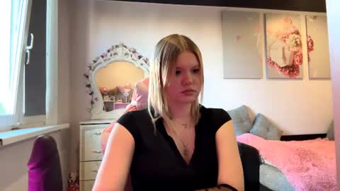 annyvibess online show from 06/16/26, 04:31