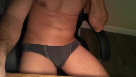 Snapshot of ano394556 chatting on 12/17/25, 02:06 Anonymus394556 online show from 12/17/25, 02:06