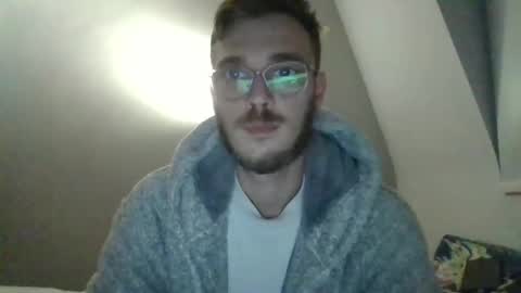 anonymousstoner58 online show from 10/27/25, 01:53