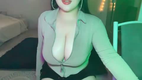 Snapshot of anora_sunny chatting on 07/13/26, 04:32 Any online show from 07/13/26, 04:32