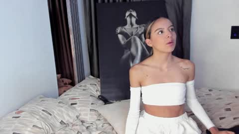 anotella_aa online show from 05/15/26, 11:45