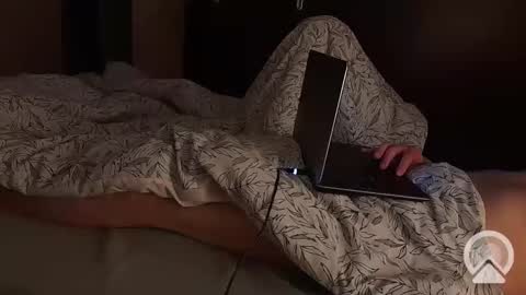 REAL FEEL 2024 online show from 03/11/25, 08:09