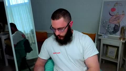Ant online show from 05/17/26, 03:19