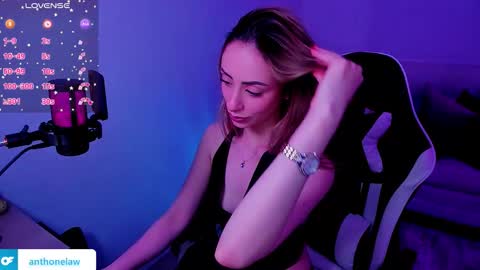 Anthonela online show from 11/06/25, 01:50