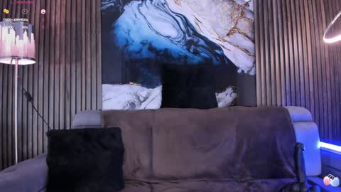 Anthoneladoll online show from 12/21/24, 11:24