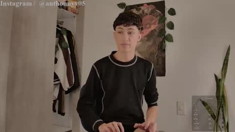 Snapshot of anthonny_05 chatting on 09/20/25, 11:28 TONY NEW ACCOUNT online show from 09/20/25, 11:28