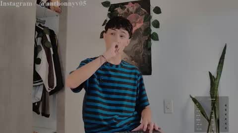 Snapshot of anthonny_05 chatting on 09/21/25, 11:45 TONY NEW ACCOUNT online show from 09/21/25, 11:45