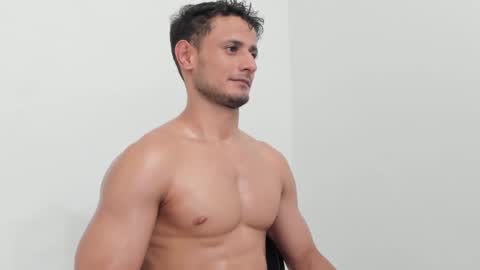 Adonys Creeb online show from 10/23/25, 09:24