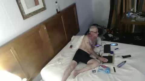 anthonystevens1075 online show from 12/02/25, 09:14