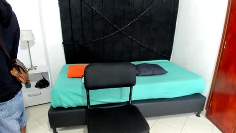 Snapshot of anthoy_wayans chatting on 09/20/25, 12:33 online show from 09/20/25, 12:33