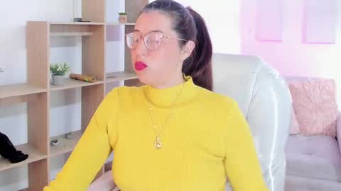 Antonella online show from 10/04/25, 12:03