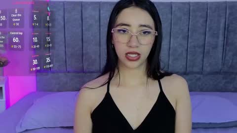 Snapshot of antonella01_cf chatting on 10/20/25, 07:58 antonella online show from 10/20/25, 07:58