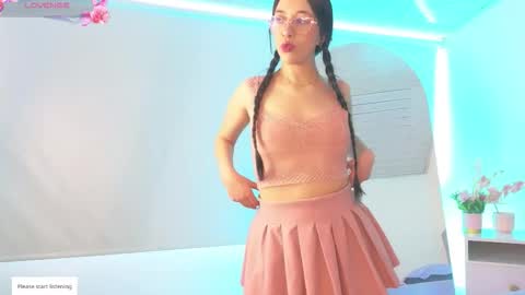 Snapshot of antonella01_cf chatting on 12/13/25, 09:20 antonella online show from 12/13/25, 09:20