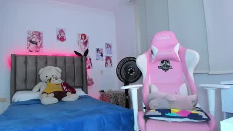 Antonella online show from 12/12/24, 09:48