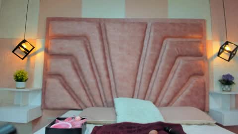 Snapshot of antonella_blue01 chatting on 04/14/26, 11:11 Antonella online show from 04/14/26, 11:11