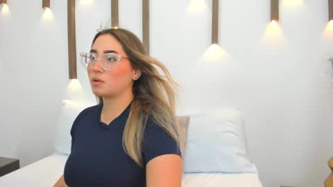 A N T O N E L L A  online show from 02/28/25, 12:09