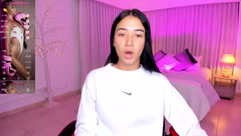  Antonella Grayy  online show from 01/27/25, 11:00